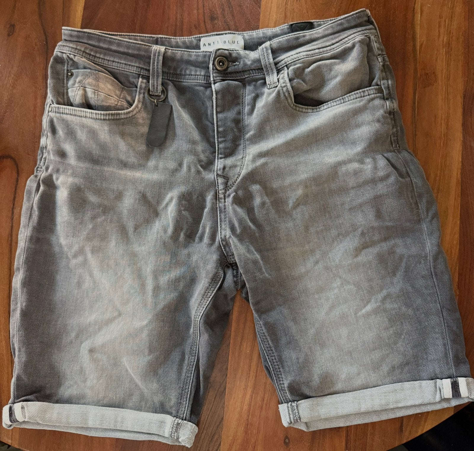 Korte jeans stretch grijs – Anti Blue, Ophalen of Verzenden, Zo goed als nieuw, Grijs, W32 (confectie 46) of kleiner