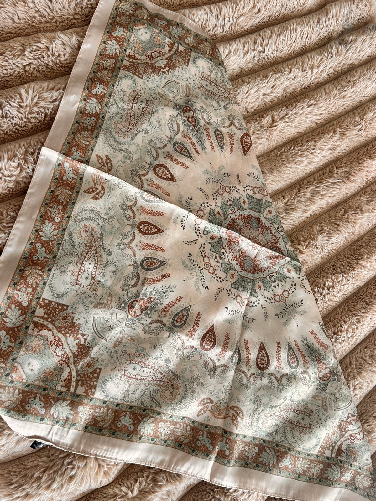 Luxe sjaaltje zijde look, Ophalen of Verzenden, Nieuw, Maat 38/40 (M), Sjaal