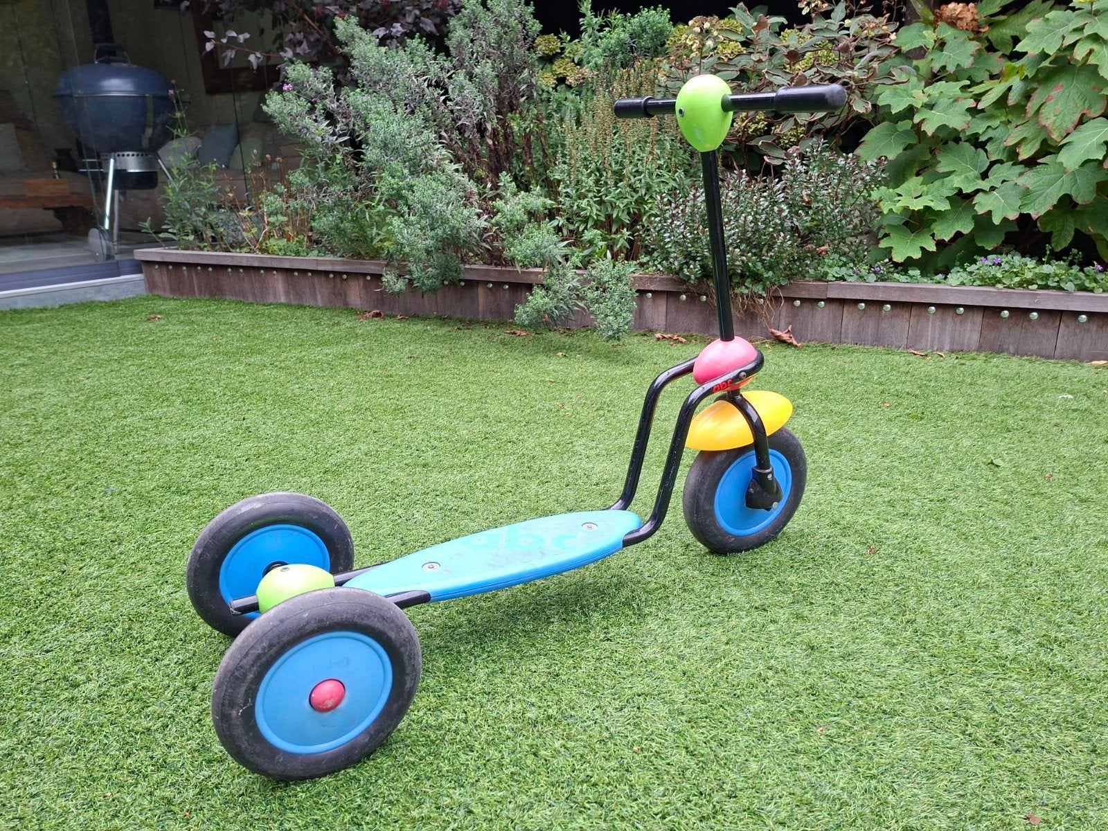 Vrolijke driewieler step voor kinderen (83x64,5 cm), Fietsen en Brommers, Ophalen, Gebruikt, Gewone step, Abc