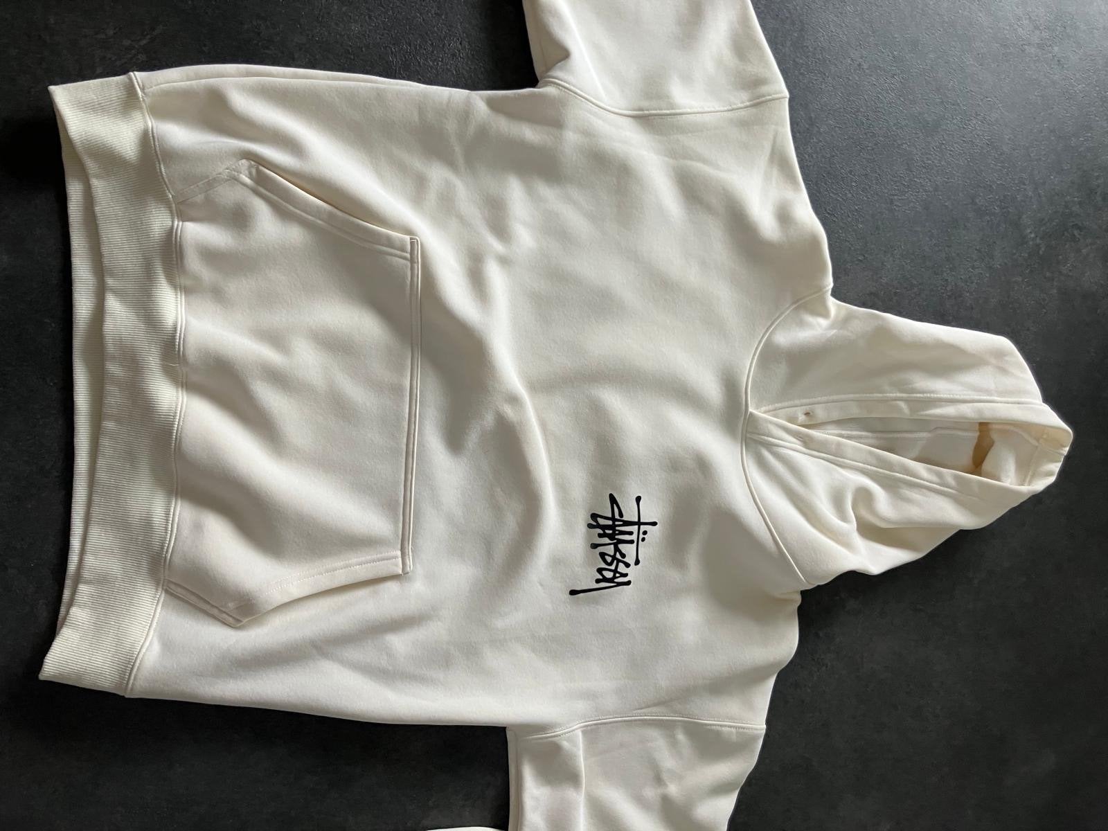 Stussy Hoodie Crème - Maat L, Ophalen of Verzenden, Nieuw, Maat 52/54 (L), Beige