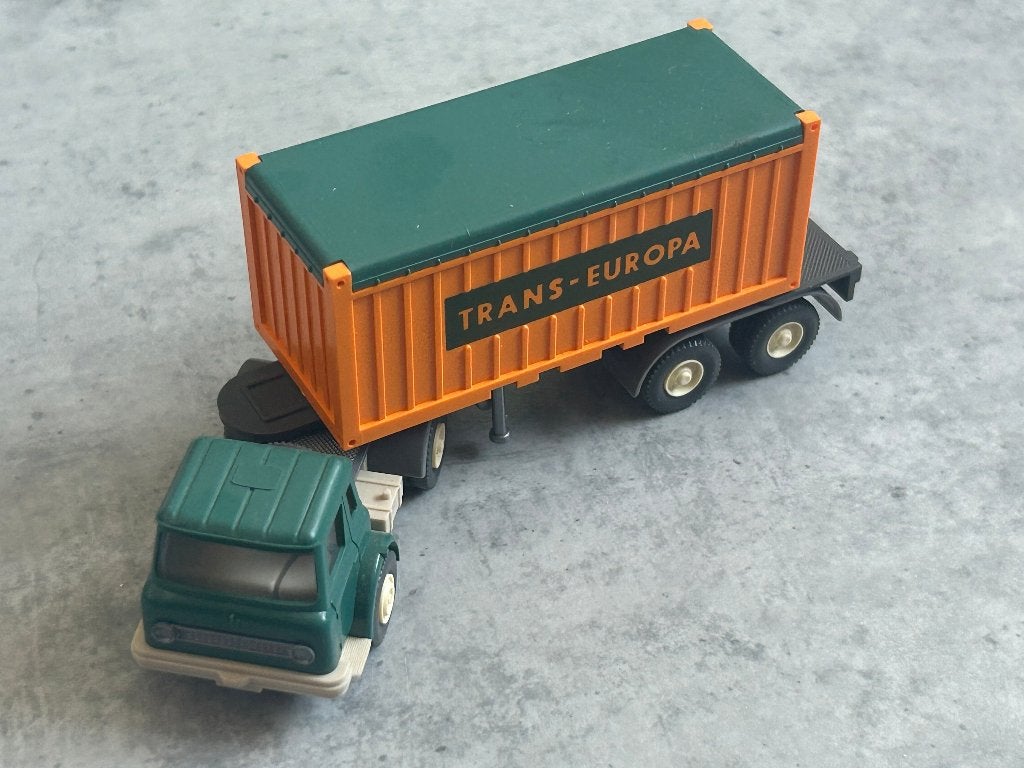 Wiking 1:87 Harvester Trans Europa, Ophalen of Verzenden, Zo goed als nieuw, Bus of Vrachtwagen, Wiking