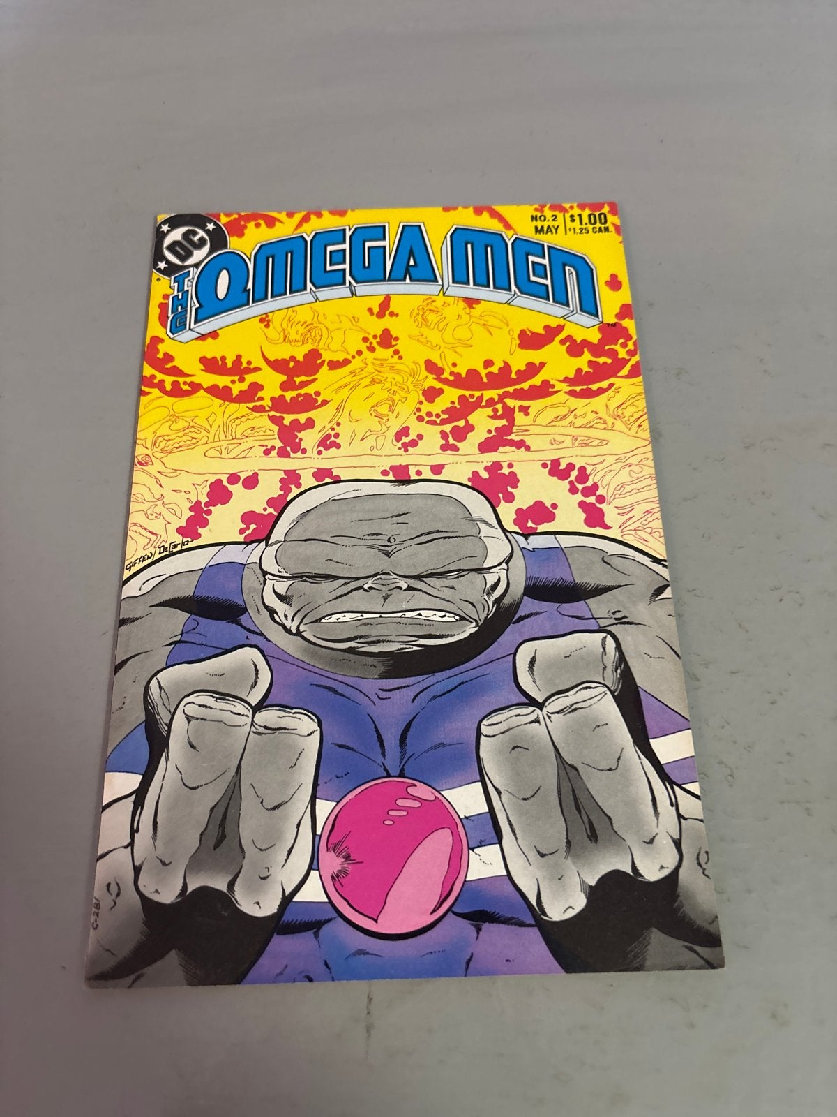 The Omega Men #2 - DC Comics (1983), Eén comic, Ophalen of Verzenden, Zo goed als nieuw, Amerika