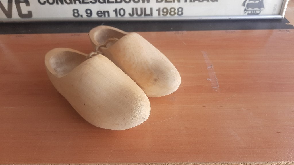Nieuwe houten kinder klompjes - maat 15, Antiek en Kunst, Curiosa en Brocante, Ophalen of Verzenden