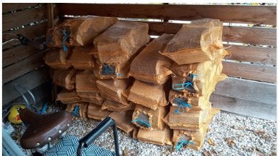 Openhaardhout zowel in kratten als in netten, Tuin en Terras, 6 m³ of meer, Ophalen of Verzenden, Beukenhout, Blokken