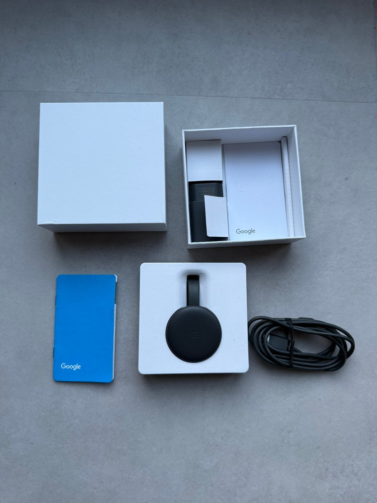Google Chromecast 3e generatie V3 in doos zo goed als nieuw, Ophalen of Verzenden, Zo goed als nieuw