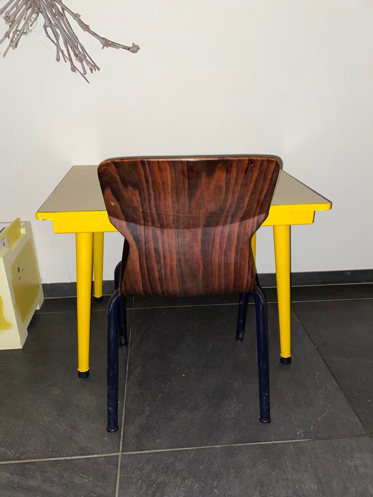 Schoolset, Kinderen en Baby's, Kinderkamer | Tafels en Stoelen, Ophalen, Zo goed als nieuw, Stoel(en)