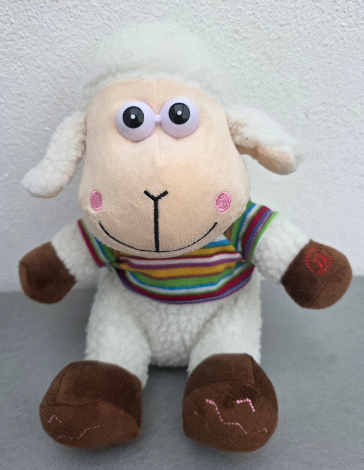 Schaapje knuffel wat beweegt en maakt geluid, Ophalen of Verzenden