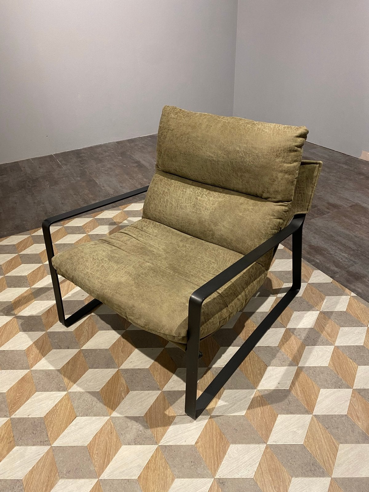 Comfortabele fauteuil, Huis en Inrichting, Ophalen, Overige kleuren, Zo goed als nieuw, Metaal