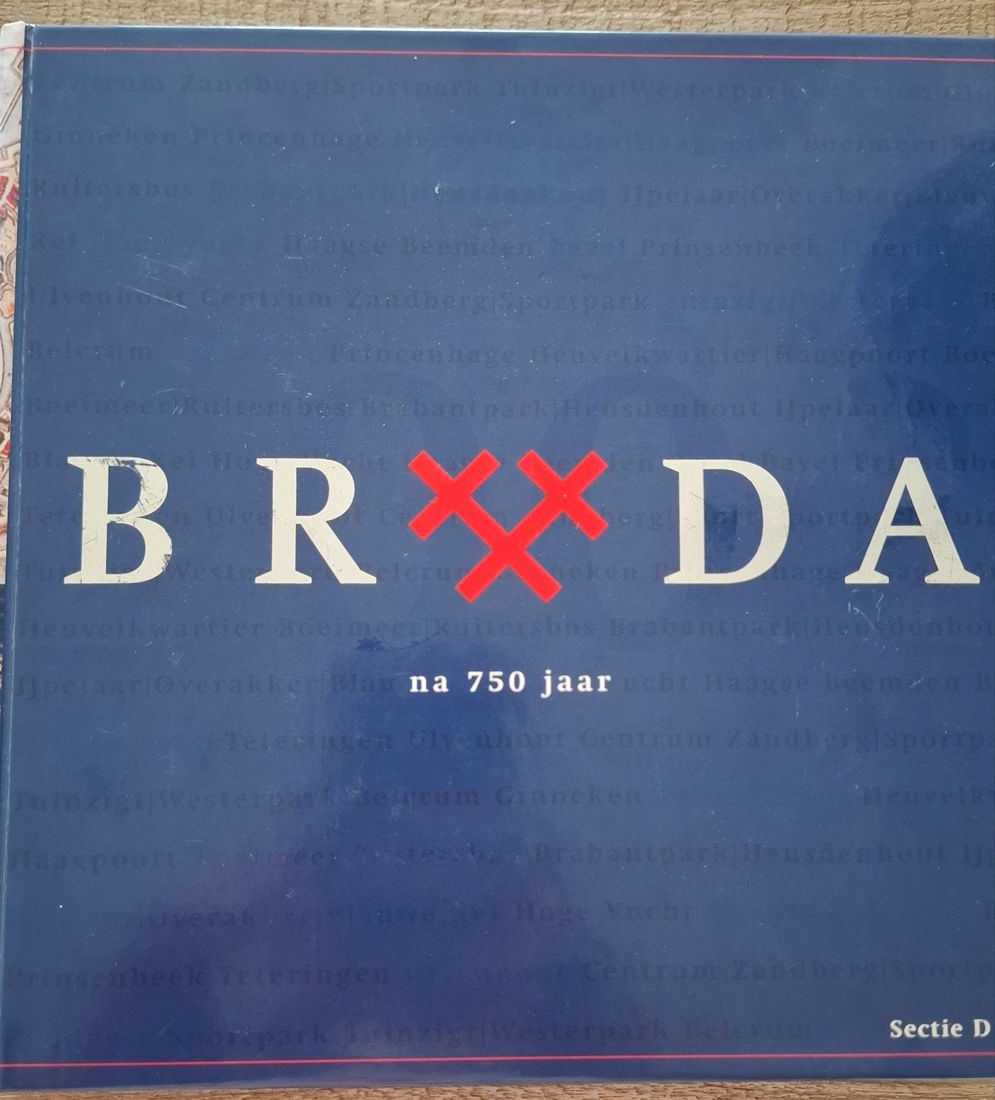 Breda na 750 jaar, Ophalen of Verzenden, Zo goed als nieuw