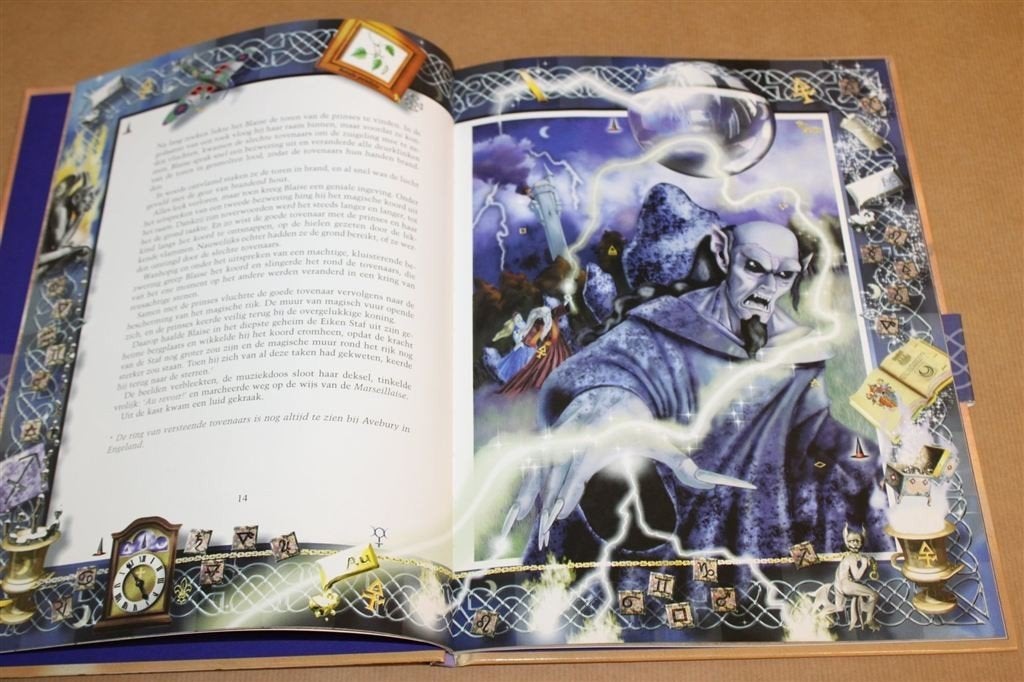 Het Merlijn Mysterie — Puzzelboek, Toverstaf Zoeken, Boeken, Ophalen of Verzenden, Zo goed als nieuw, Fictie algemeen