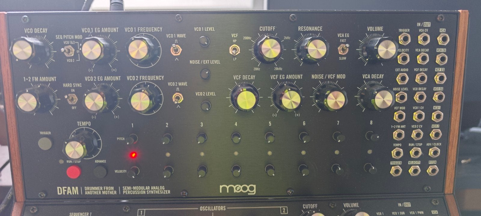 Moog Sound Studio 3 Synthesizers, Ophalen, Zo goed als nieuw, Overige aantallen, Met midi-aansluiting
