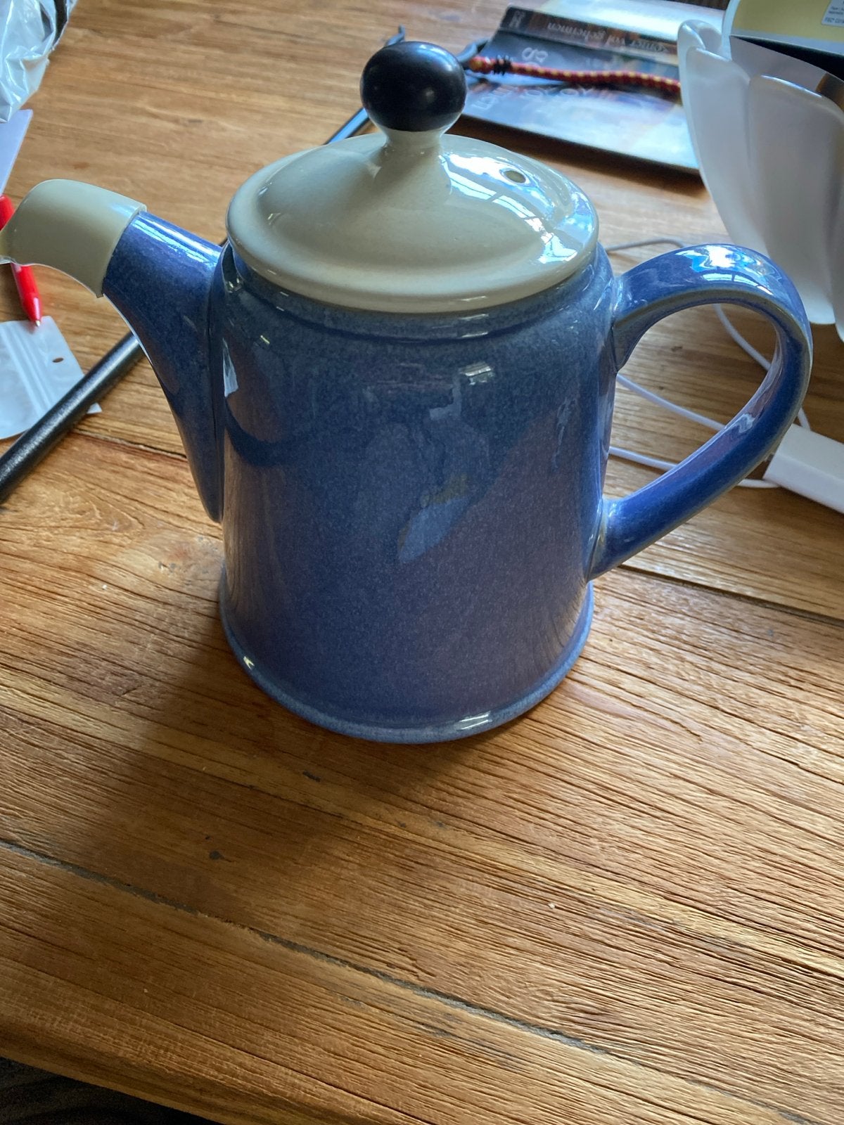 Denby Juice Theepot - Blauw Keramiek, Huis en Inrichting, Theepot/fluitketel, Blauw, Ophalen of Verzenden, Zo goed als nieuw