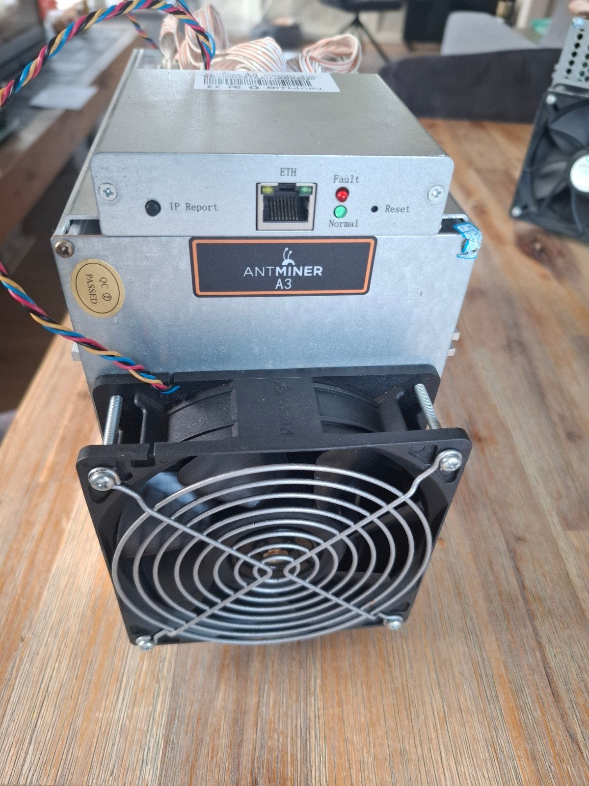 Bitmain Antminer A3 - Perfect werkende Blake2b miner, Ophalen of Verzenden, Zo goed als nieuw