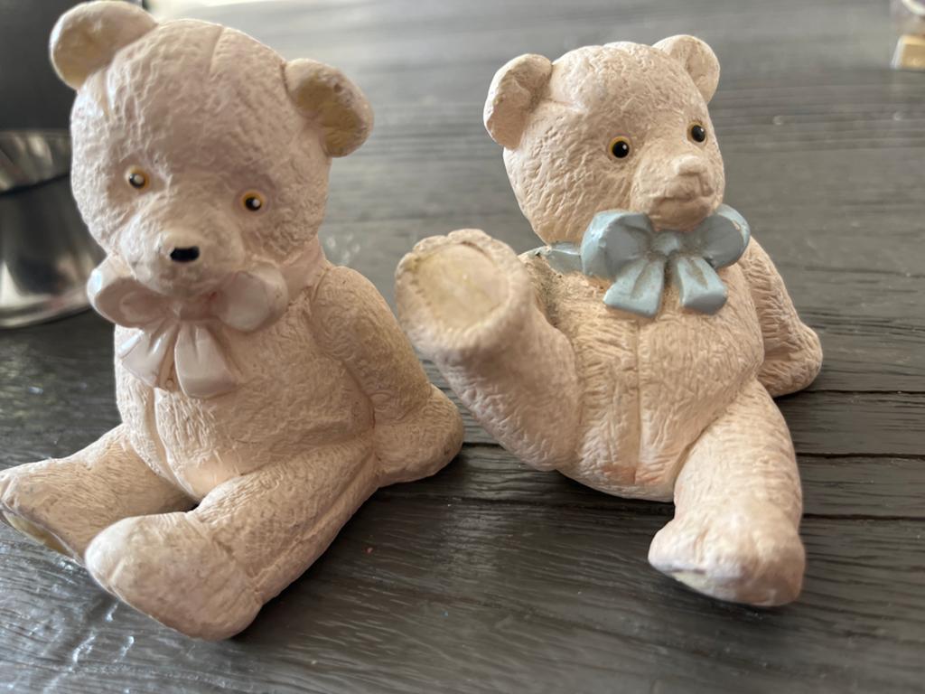 2 Beertjes van Steen - Zo Goed als Nieuw - 8cm Hoog, Ophalen of Verzenden, Zo goed als nieuw, Beige, Steen/keramiek
