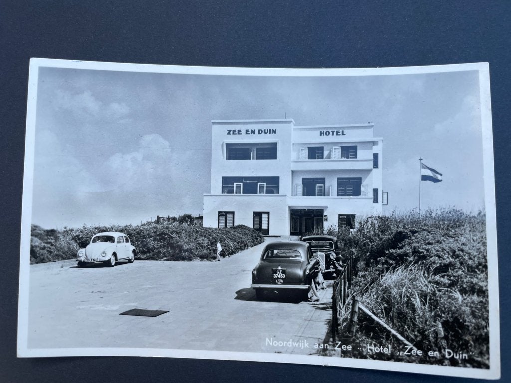 ansicht van Noordwijk aan Zee , met auto's in straatbeeld., Verzenden, 1960 tot 1980, Zuid-Holland