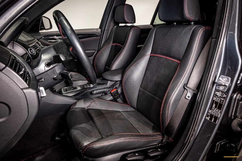 BMW X1 SDrive20i Limited Series|NAP|Trekhaak|Leder|Psensor, 4 cilinders, 184 pk, SUV of Terreinwagen, Zilver of Grijs