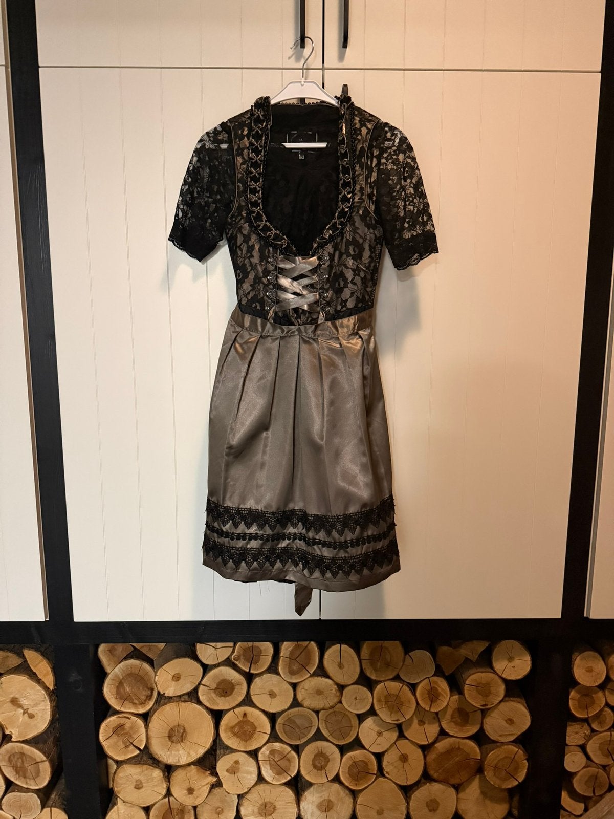 Dirndl te koop!, Maat 38/40 (M), Nieuw, Ophalen of Verzenden, Overige thema's