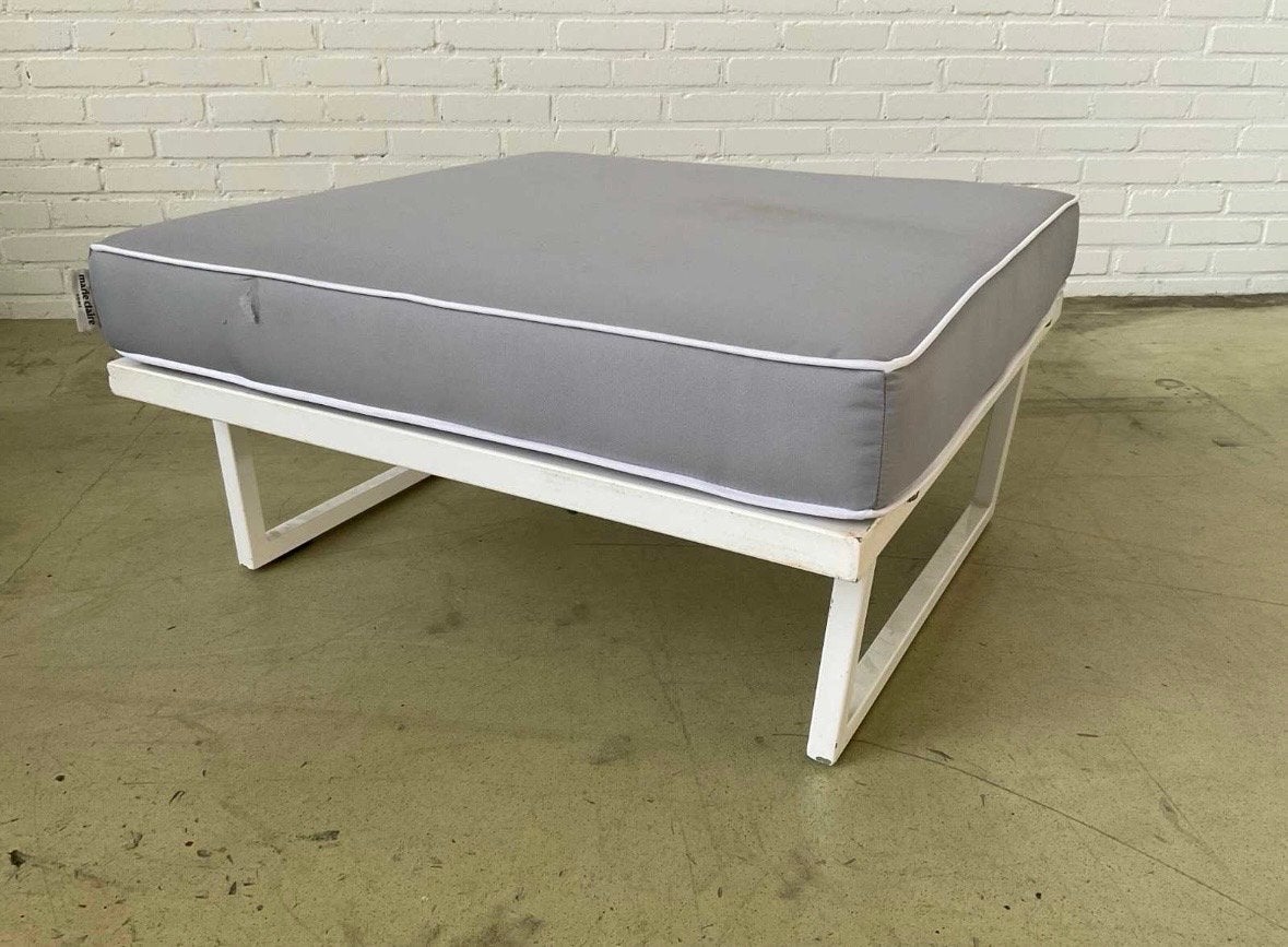 Lounge hocker met grijs kussen - Marie Claire Home, Ophalen, Gebruikt, Vierkant, 75 tot 100 cm