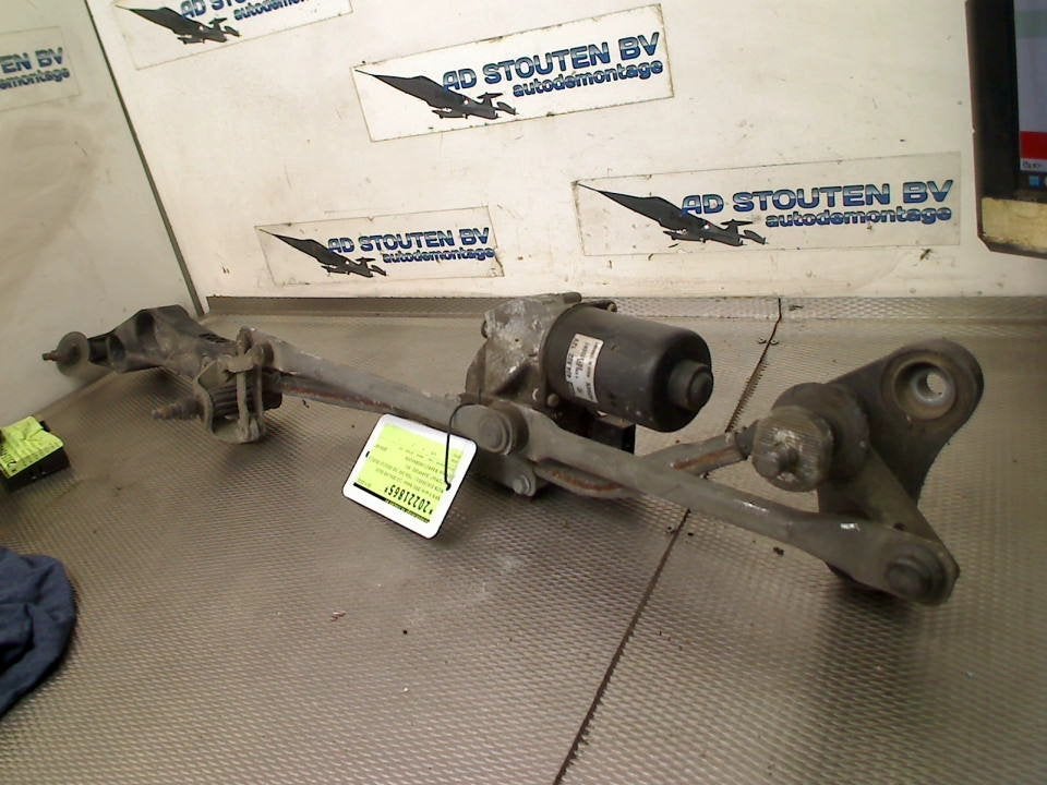 Ruitenwisser Mech + Motor BMW 5 serie (E60) 2004 404822, Gebruikt, Petuelring 130, München 80809, , Duitsland, BMW, Bayerische Motoren Werke AG