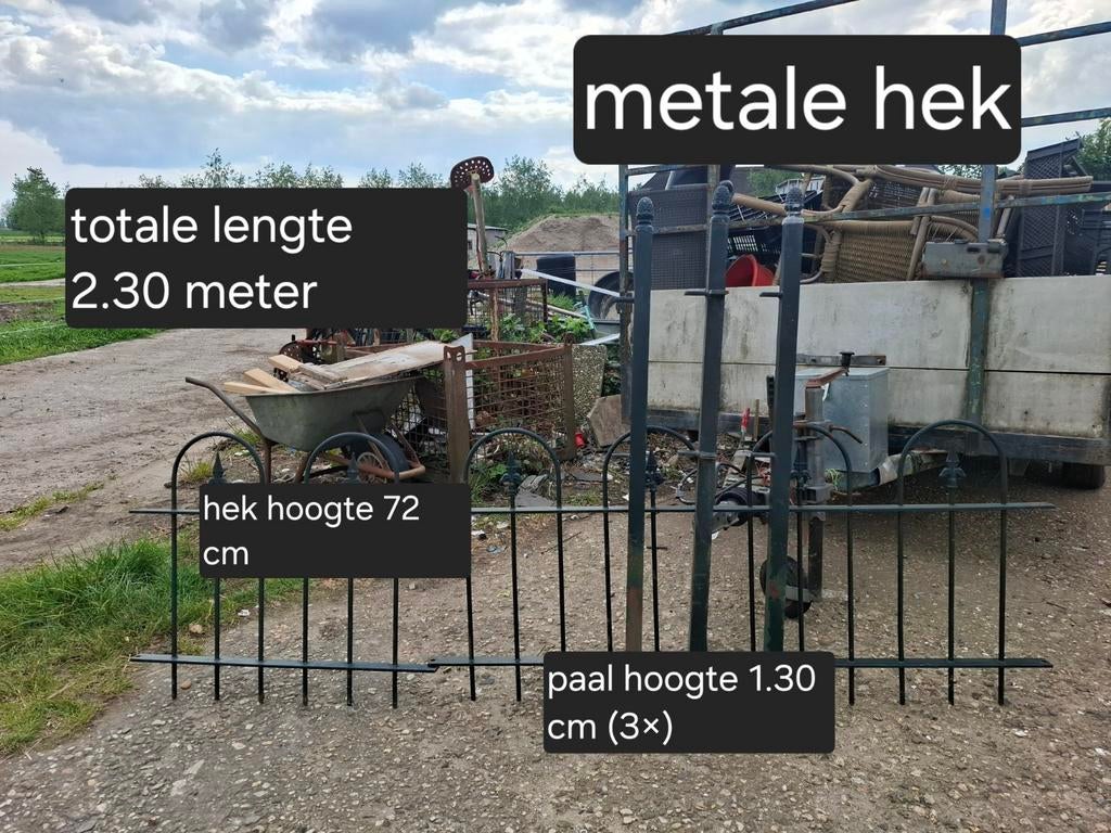 Metalen hekwerk met palen - 2.30m lang, 72cm hoog, Ophalen of Verzenden, Gebruikt, IJzer, Tuinhek