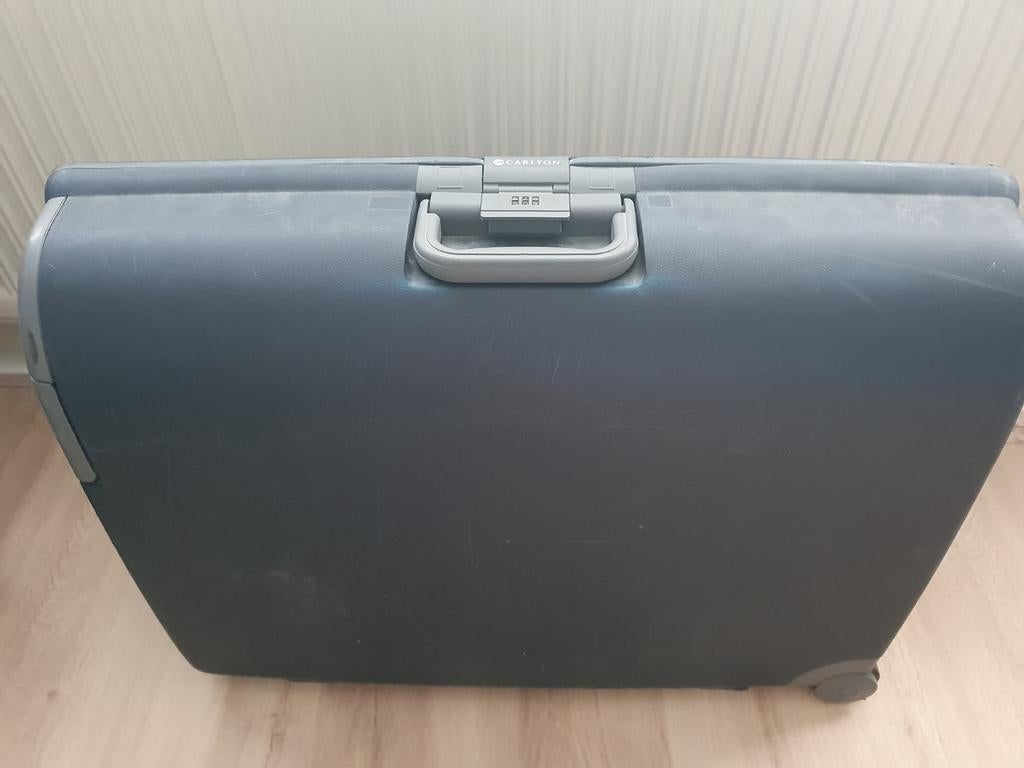 Carlton koffer, Ophalen, Zo goed als nieuw, Hard kunststof, 70 cm of meer