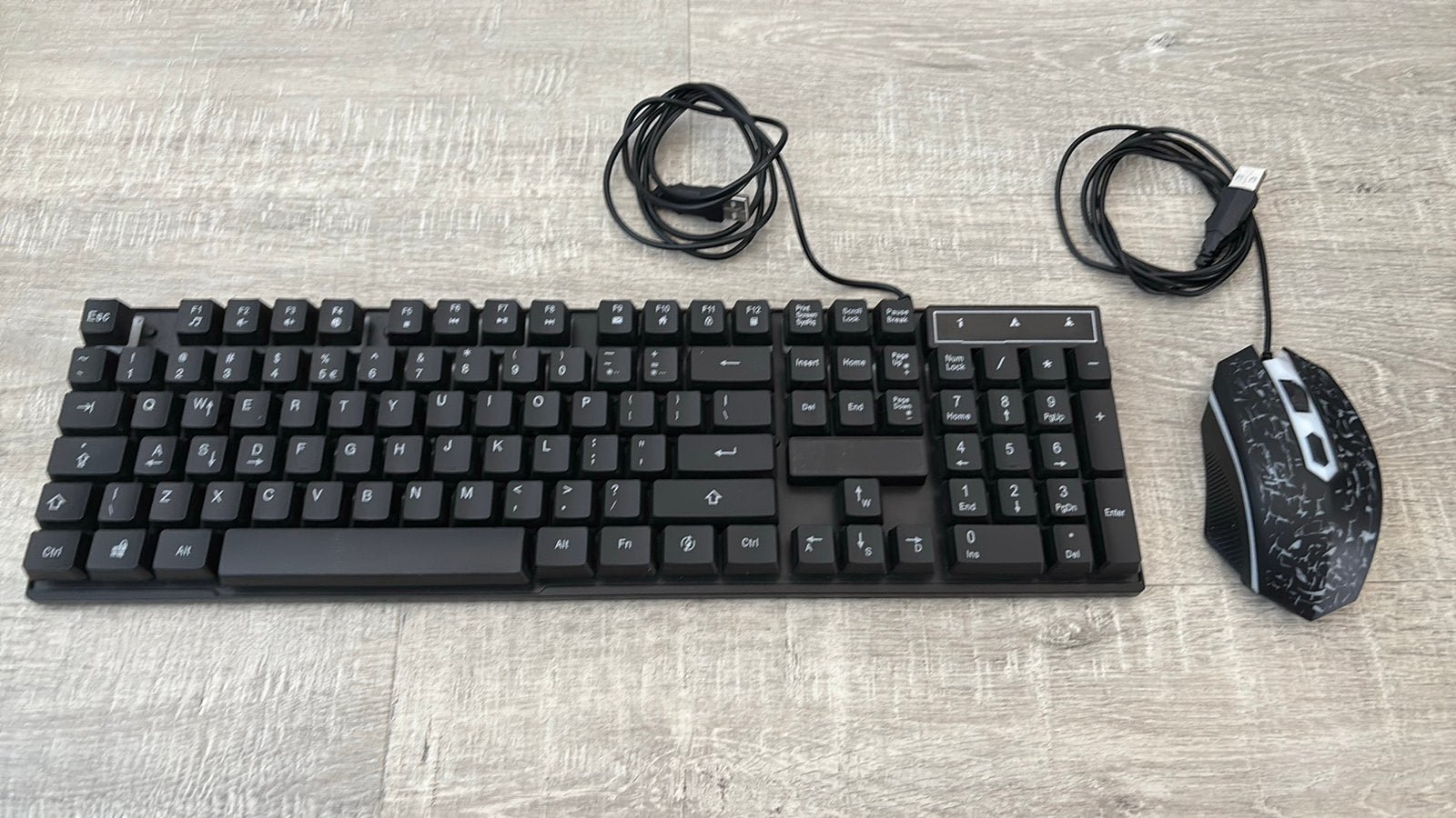 Gaming toetsenbord en muis, met verlichting, Computers en Software, Gaming toetsenbord, Ophalen of Verzenden, Zo goed als nieuw