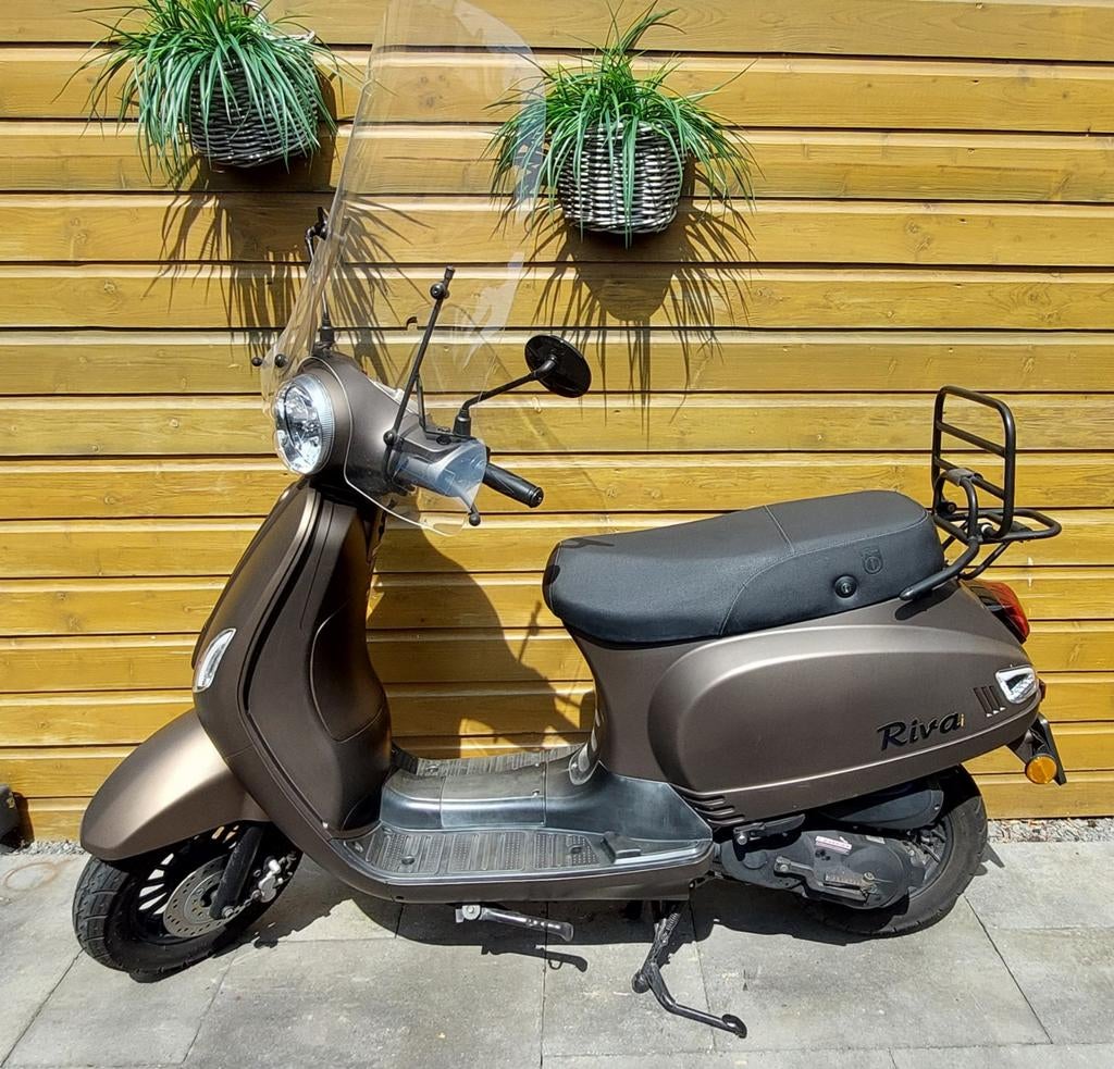 BTC Riva Scooter – Mat Titanium | Nieuwe accu | € T.e.a.b., Ophalen, Zo goed als nieuw, Overige typen, Overige merken