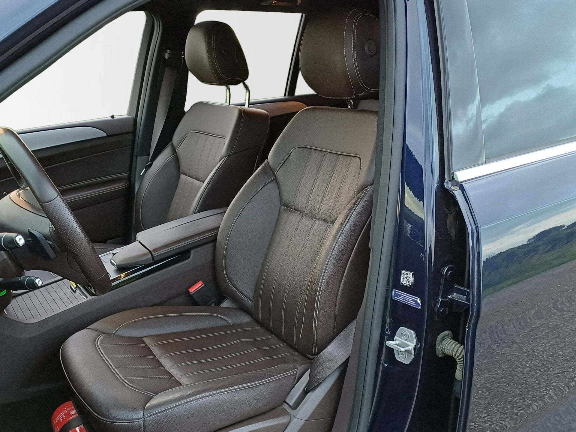 Mercedes-Benz GLE 500 e 4MATIC /334 PK/Leder/Trekh/Camera/Cr, Auto's, Automaat, 8 kWh, Gebruikt, 2000 kg