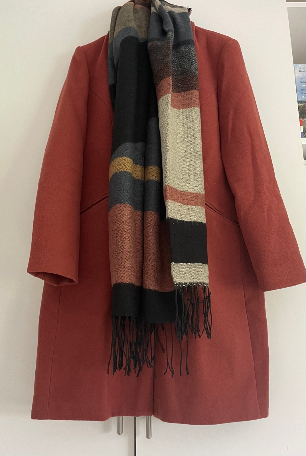 Vero Moda lange jas met sjaal - Maat L, Kleding | Dames, Jassen | Winter, Ophalen of Verzenden, Zo goed als nieuw, Maat 42/44 (L)