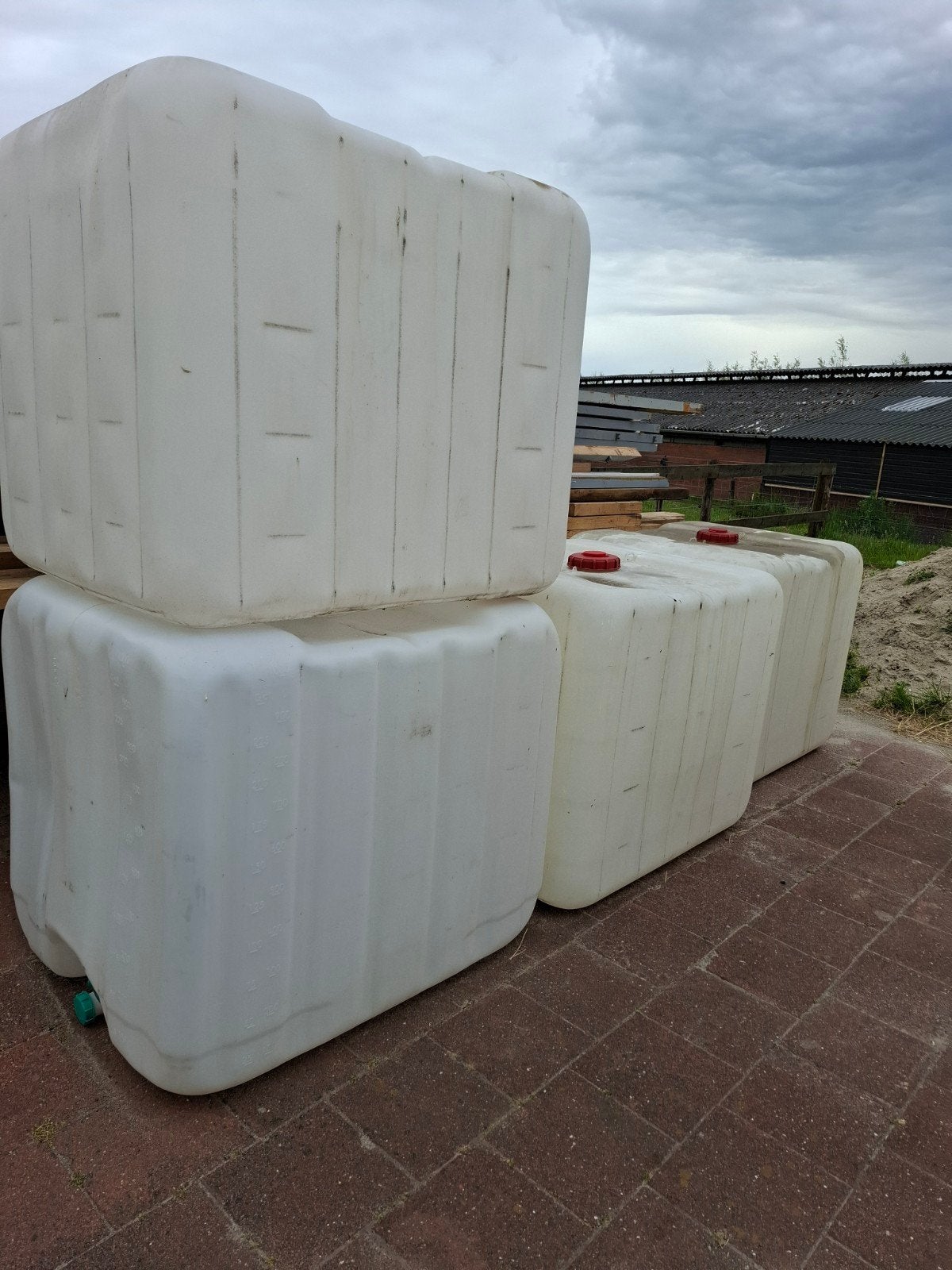 IBC-tanks zonder frame gratis af te halen  nog 1 beschikbaar, Ophalen, Gebruikt