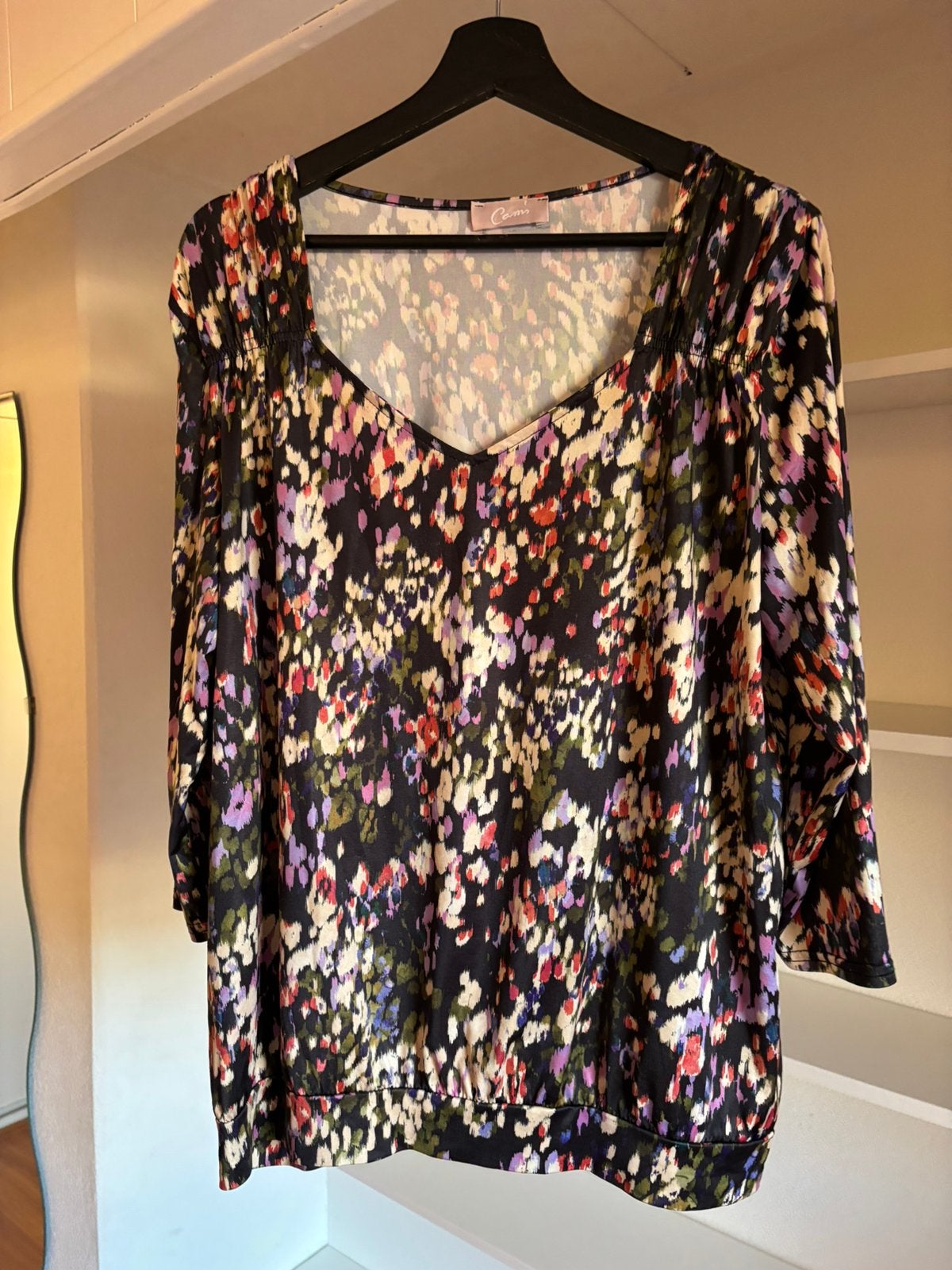 Kleirrijke blouse van cassis /paprika maat XL €2,00, Kleding | Dames, Ophalen of Verzenden, Zo goed als nieuw, Maat 46/48 (XL) of groter