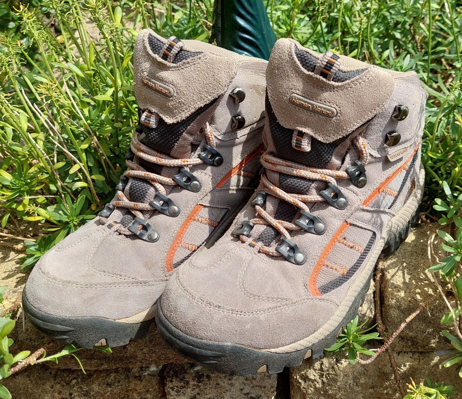 Berg/wandelschoenen, Ophalen of Verzenden, Zo goed als nieuw, Schoenen
