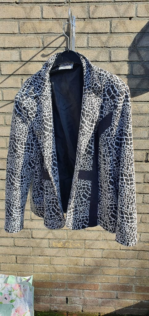 te koop wit zwart dames jas maat 50, Overige kleuren, Maat 46/48 (XL) of groter, Nieuw, Sensia