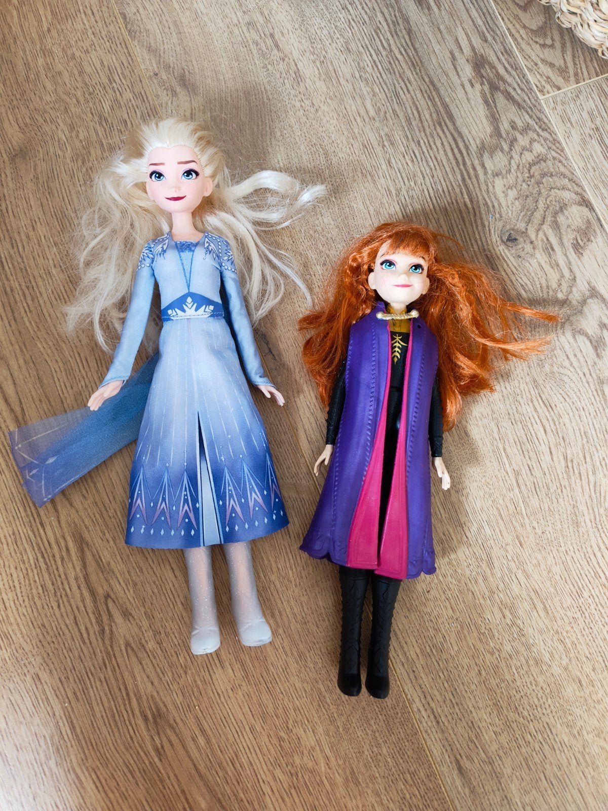 Anna, Elsa en paard uit Frozen 2, Ophalen of Verzenden, Gebruikt, Barbie