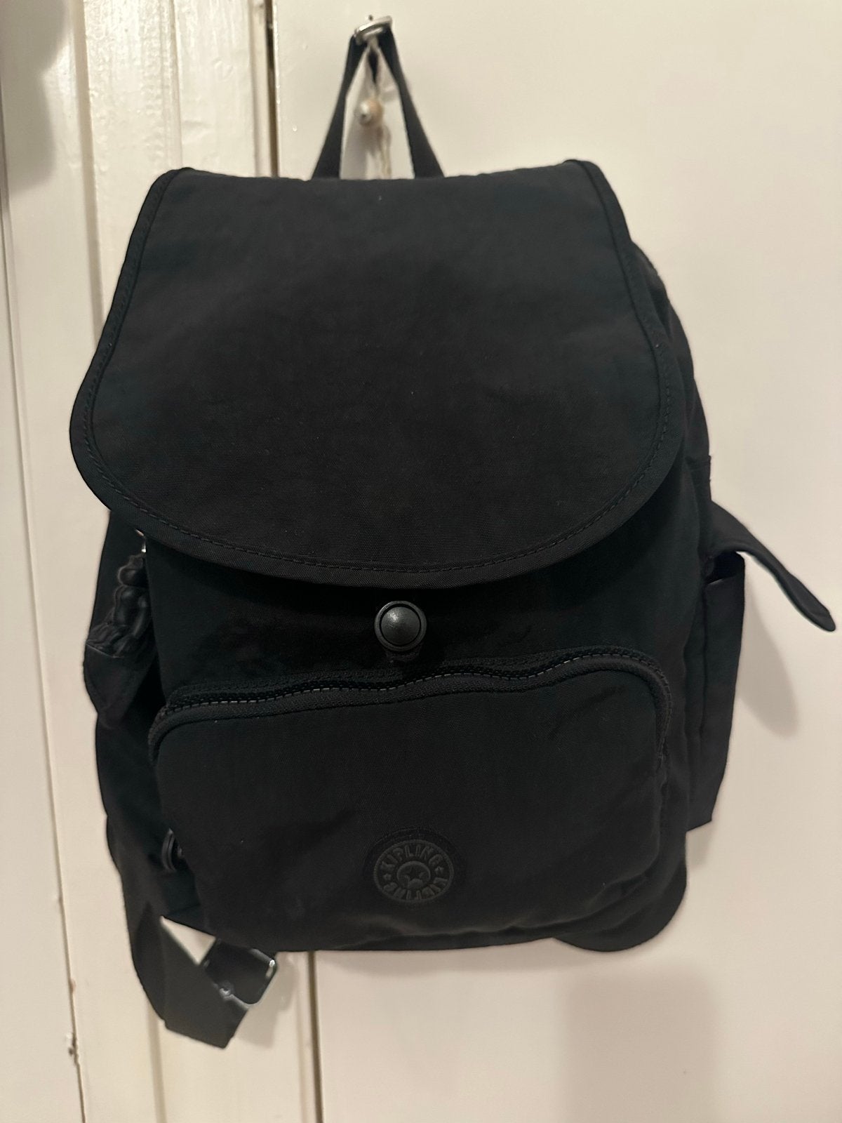 Kipling rugzak - Zwart - Klein defect, niet storend, Gebruikt, Ophalen of Verzenden, Minder dan 25 cm, Kipling