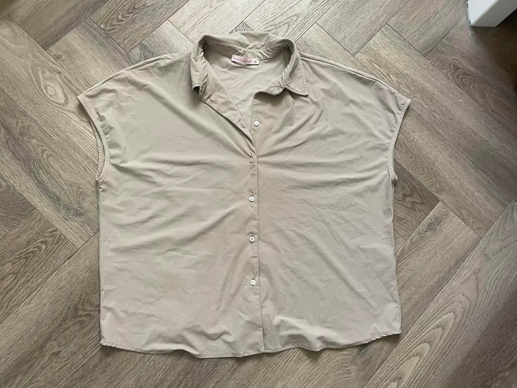 Studio Anneloes Barb blouse latte light travelstof XXL, Kleding | Dames, Ophalen of Verzenden, Zo goed als nieuw, Maat 46/48 (XL) of groter