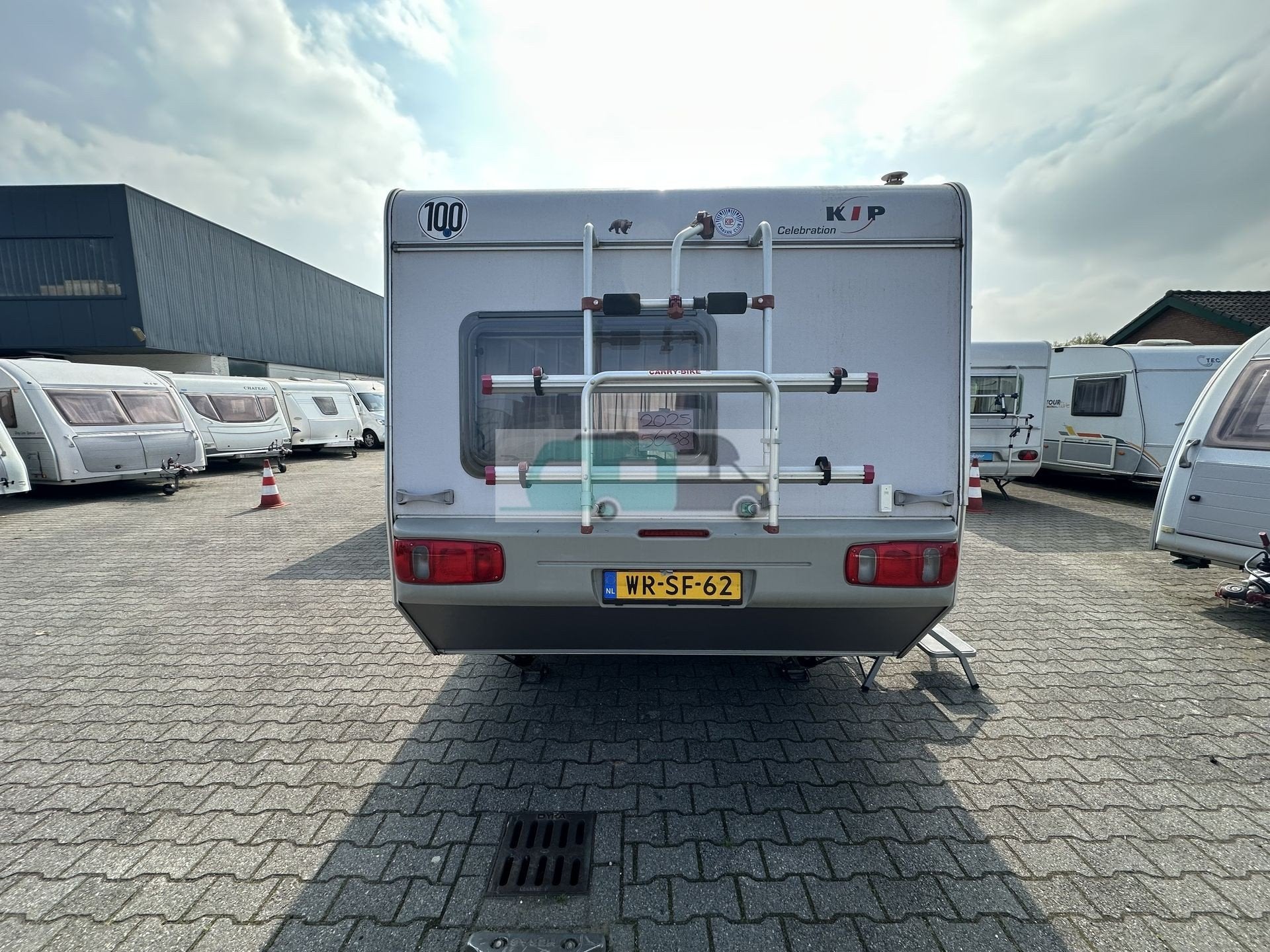 Kip celebration 41 TDB mover, zakluifel (bj 2005), Caravans en Kamperen, Kip, Bedrijf, Schokbreker, 6 tot 7 meter