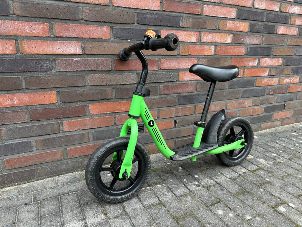 Groene loopfiets bandits and angels, Fietsen en Brommers, Fietsen | Kinderfietsjes, Gebruikt, Minder dan 16 inch, Ophalen