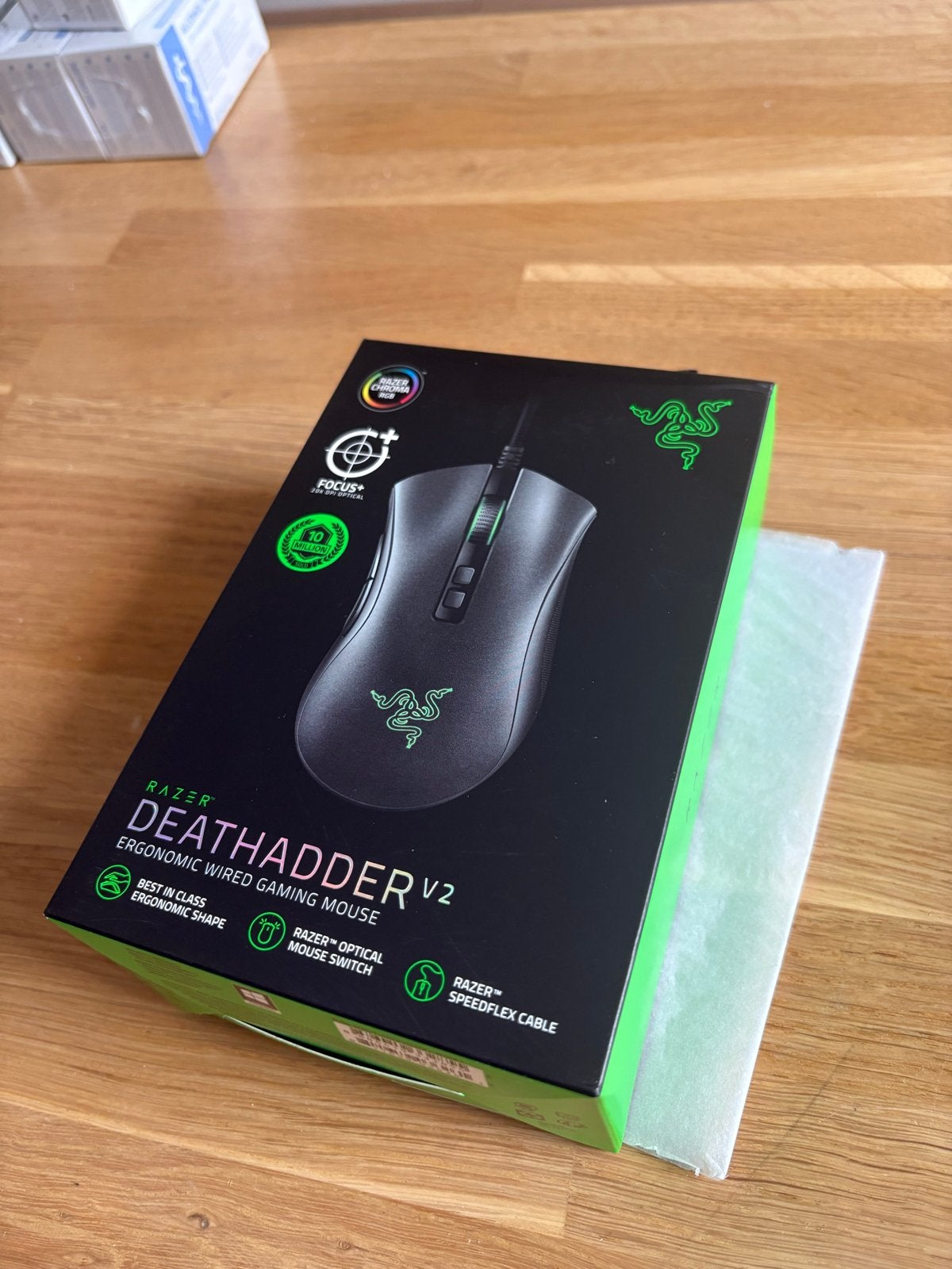 Nieuw in Doos Razer Deathadder V2 Gaming Muis, Computers en Software, Muizen, Rechtshandig, Muis, Ergonomisch, Nieuw