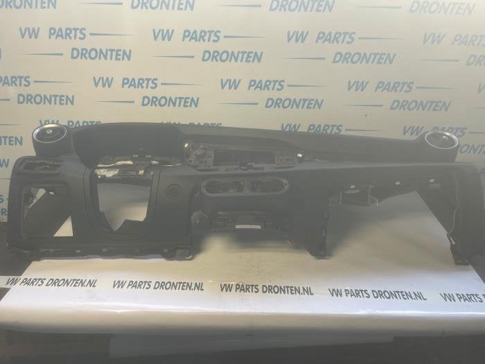 Dashboard van een Alfa Romeo Giulia, Gebruikt, -, Verzenden, -