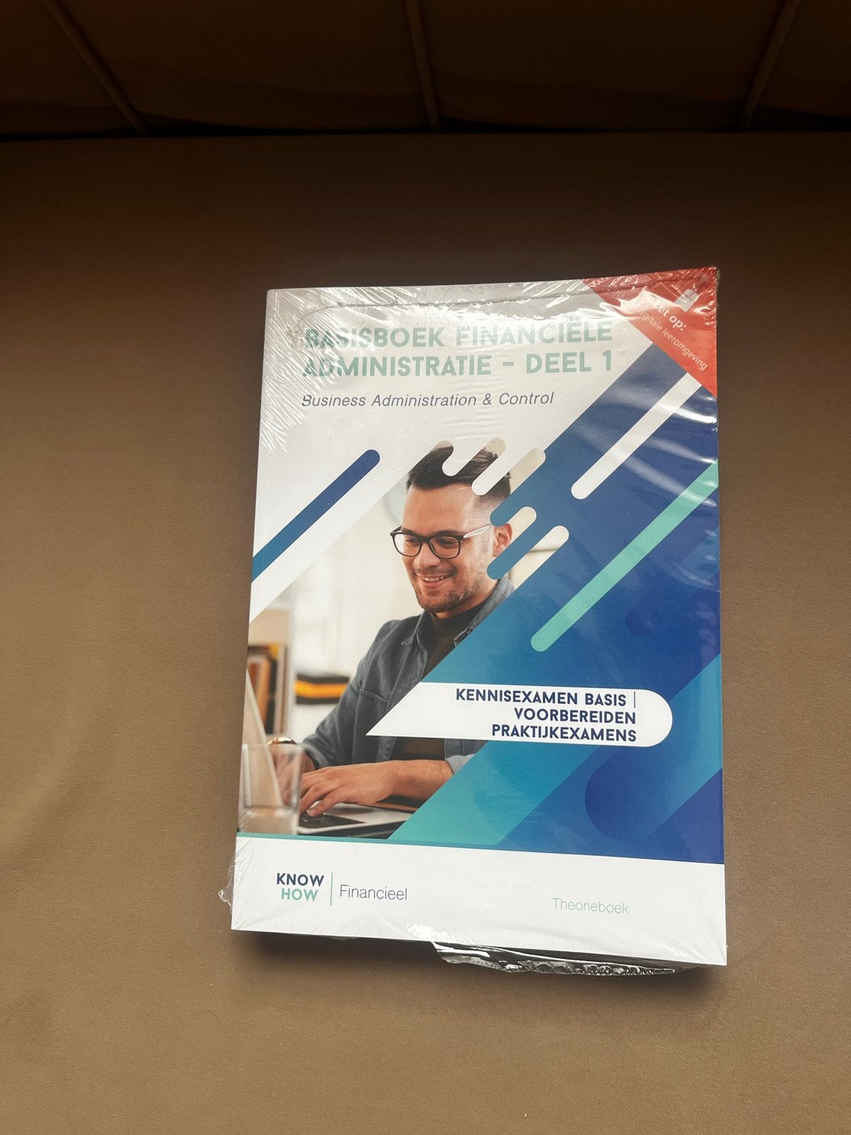 Nieuw geseald Basisboek Financiële Administratie – Deel 1, Ophalen of Verzenden, Gamma, Nieuw, MBO