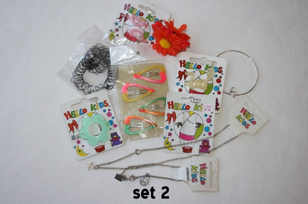 Setje met 10 nieuwe kindersieraden (2), Ophalen of Verzenden, Nieuw, Overige kleuren, Overige typen