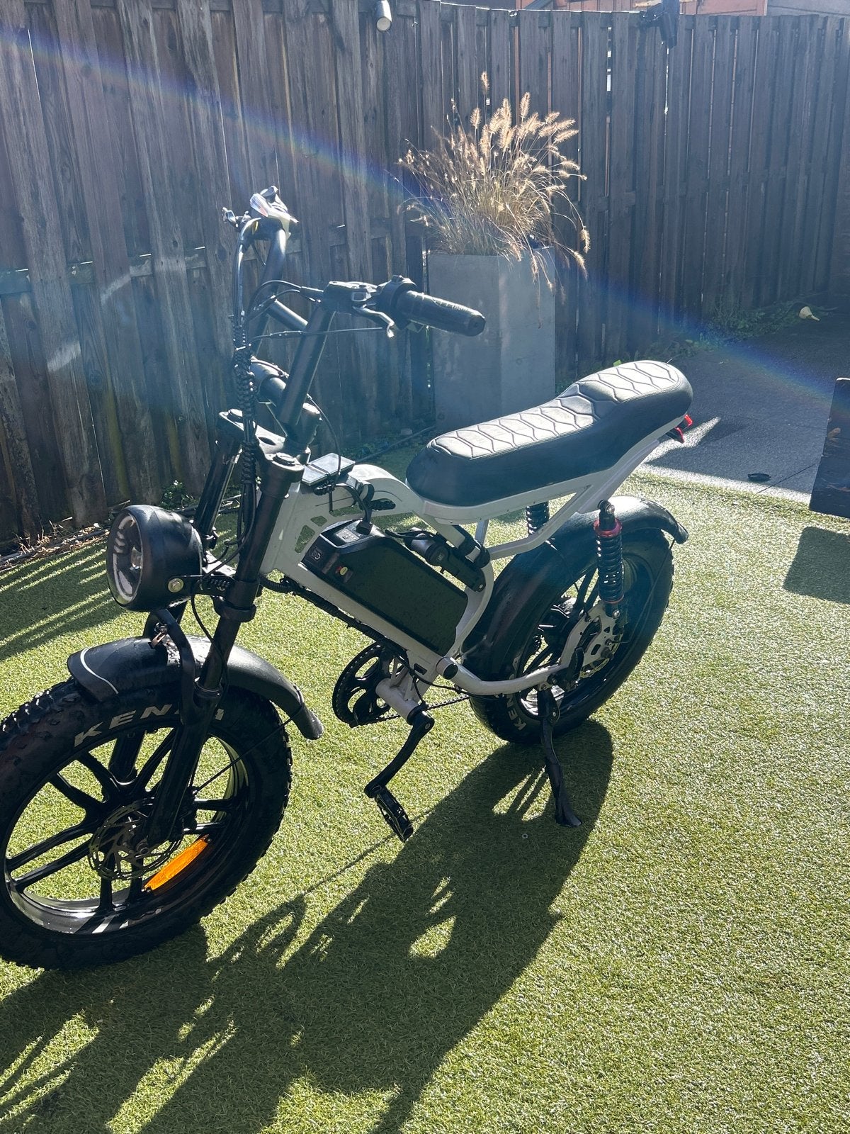 Stoere E-bike met dikke banden - Perfect voor avontuur!, Zo goed als nieuw, Minder dan 47 cm, 50 km per accu of meer, Ophalen