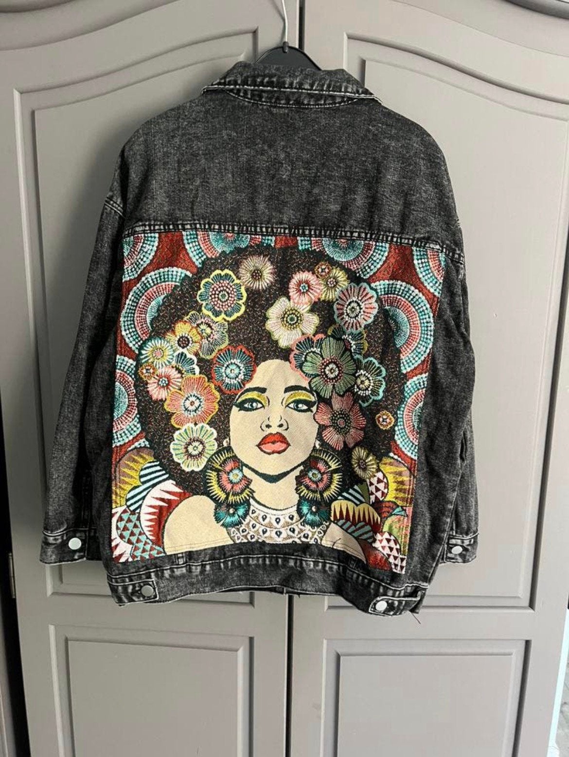 Nieuw gepimpte spijkerjas Maat L, Ophalen, Nieuw, Maat 42/44 (L), Zwart