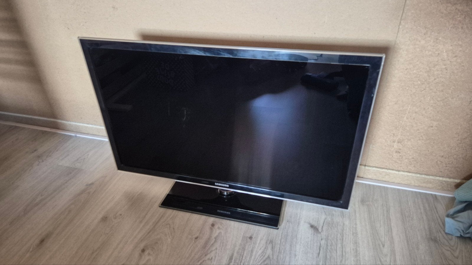 Samsung LED - 102 cm (40 inch) Full HD, Ophalen