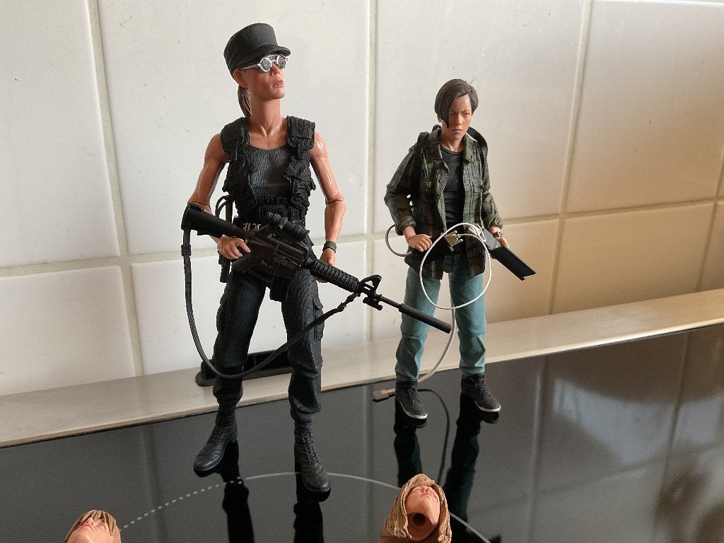 Neca ultimate T2 Sarah en John Connor zonder doos, Ophalen, Zo goed als nieuw, Actiefiguur of Pop