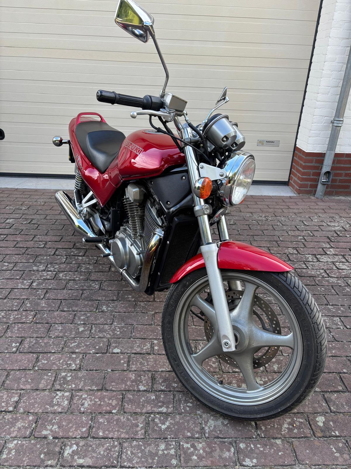 Suzuki VX800, Ophalen