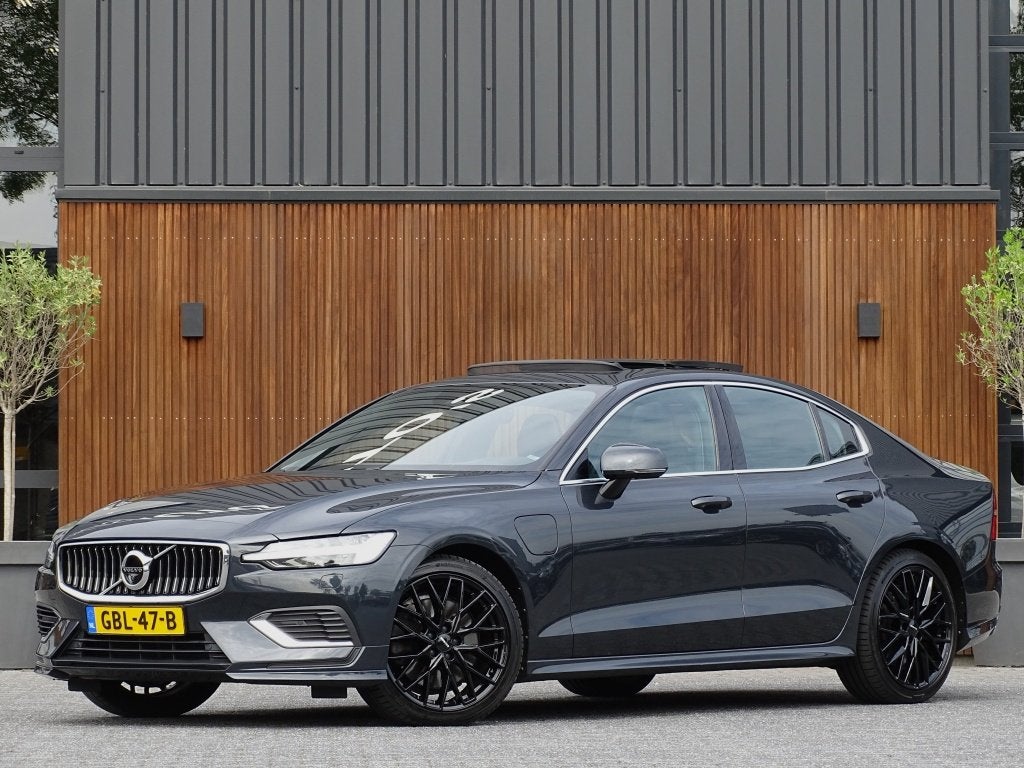 Volvo S60 T8 390PK TE / R-Design / Bowers&Wilkins / 360° /, Auto's, Volvo, Gebruikt, Euro 6, 4 cilinders, Skiluik