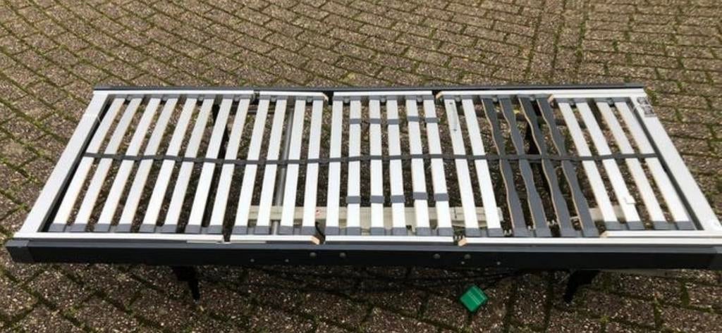 Bossflex lattenbodem 440EL volledig elektrisch., Huis en Inrichting, Slaapkamer | Matrassen en Bedbodems, Ophalen, Zo goed als nieuw