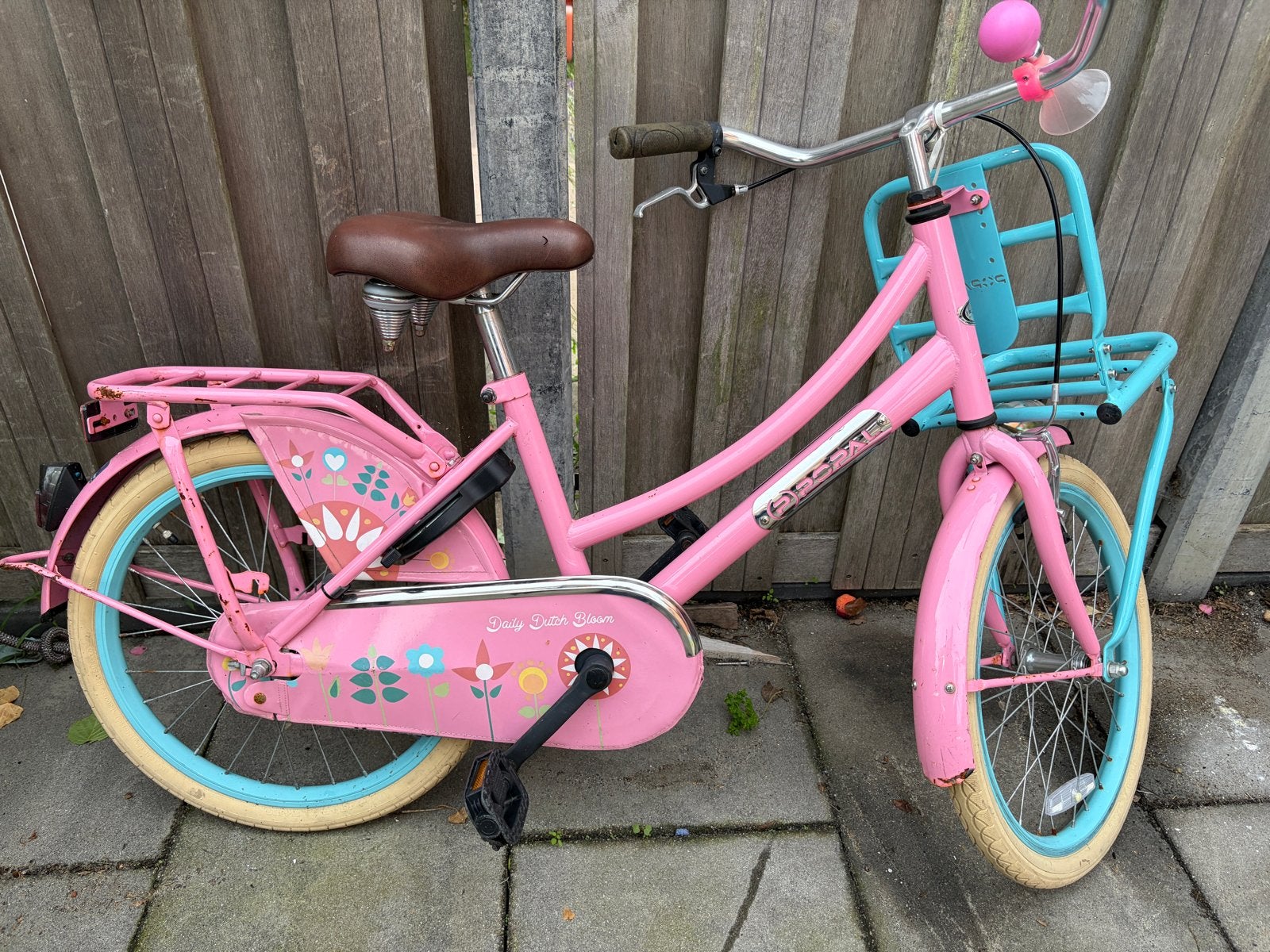 Roze kinderfiets met voordrager - 20 inch, Fietsen en Brommers, Ophalen, Gebruikt, Terugtraprem, 20 inch